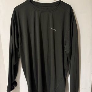 Men’s Columbia shirt